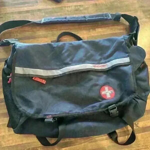 ABERCROMBIE & FITCH Vintage 90’s A-22 Commuter Ballistic Messenger Bag Navy‎